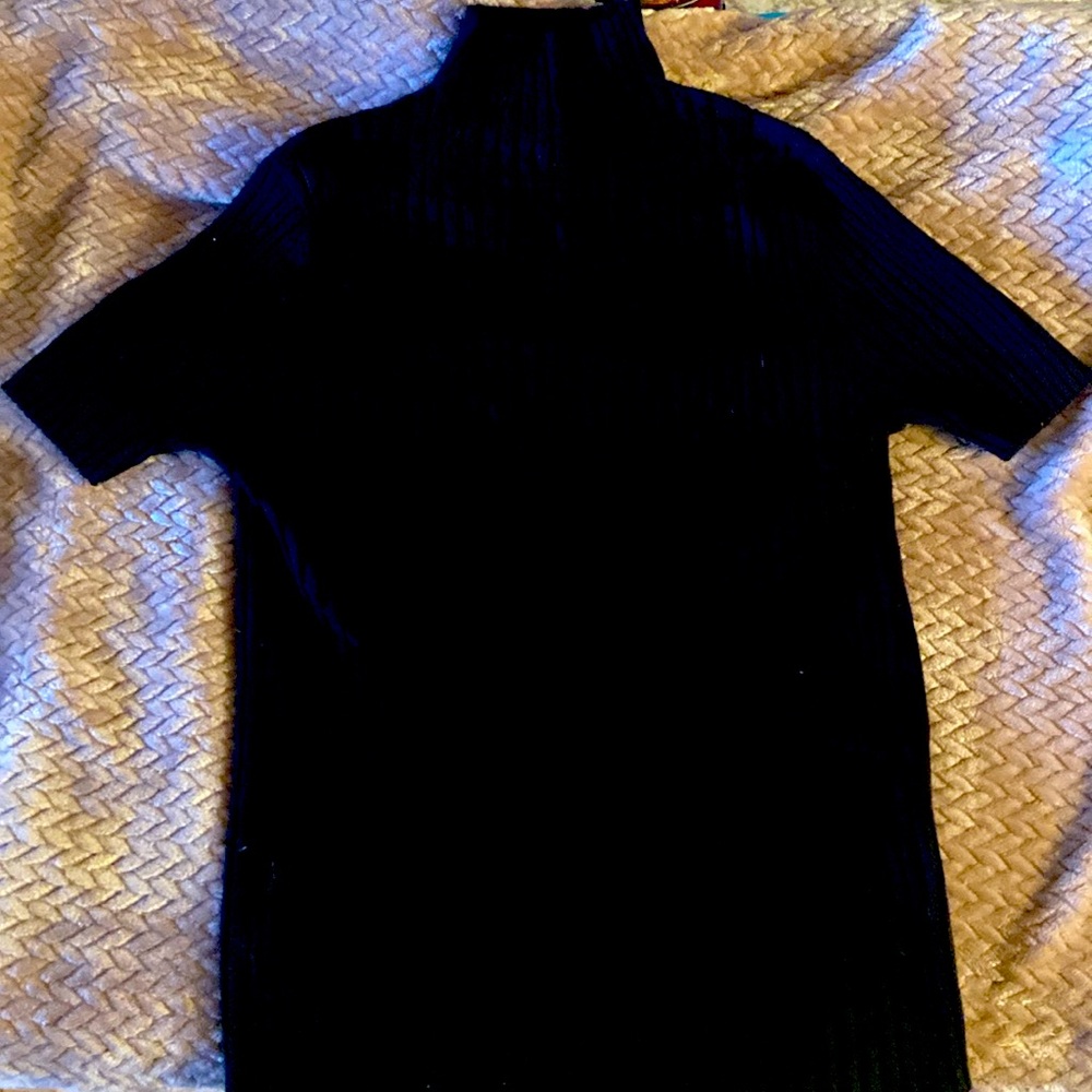 Truth by Republic shortsleeved mock turtleneck sweater